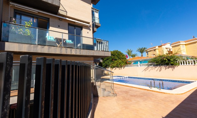 Resale - Wohnung -
Torrevieja - Rocio del mar