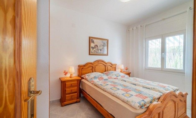 Resale - Villa -
Orihuela Costa - La Florida