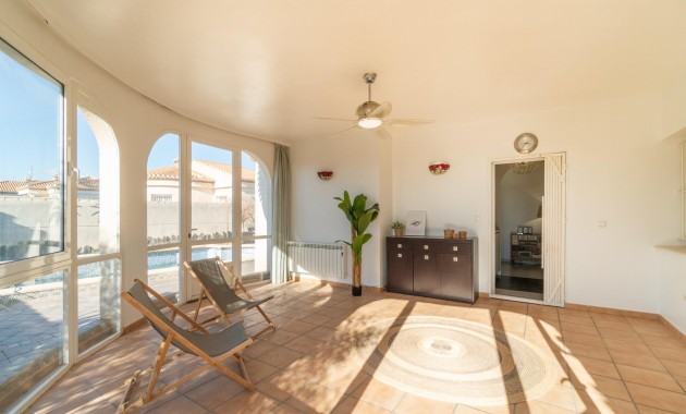Venta - Villa -
Orihuela Costa - Playa Flamenca