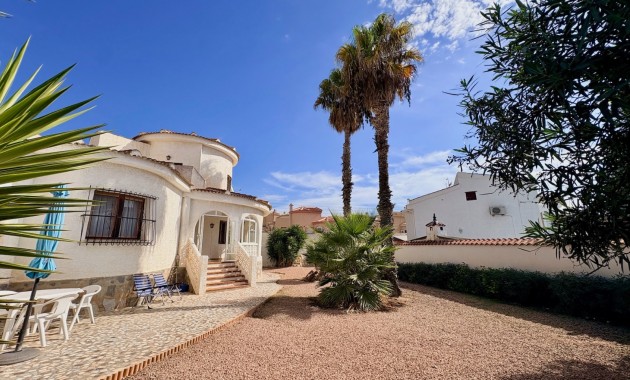 Resale - Villa -
Rojales - Ciudad Quesada