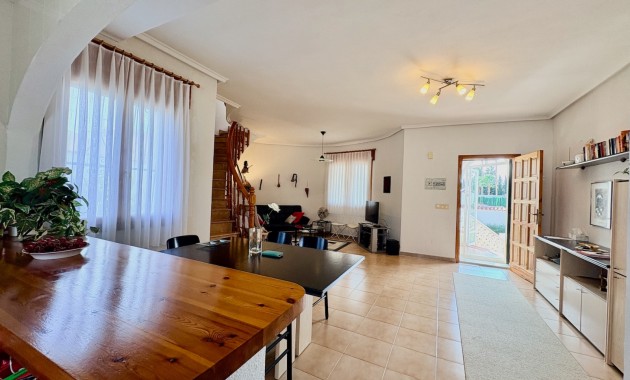 Resale - Villa -
Rojales - Ciudad Quesada