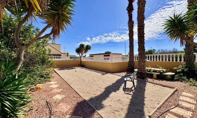 Resale - Adosado -
Orihuela Costa - Playa Flamenca