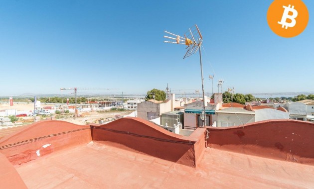 Sale - Terraced house -
Torrevieja - Lago jardin